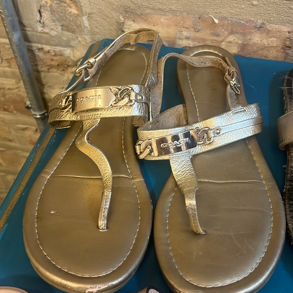 4 PAIRS of Coach Sandals - Picture 4 of 7